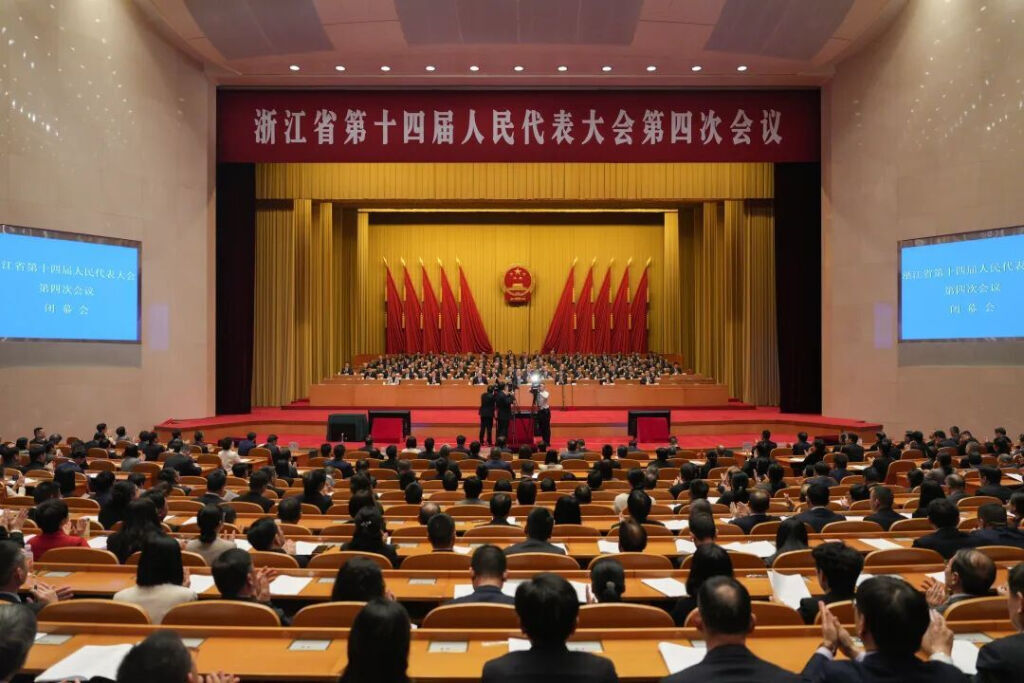 宠物经济成为地方两会热点，多地纳入产业规划
