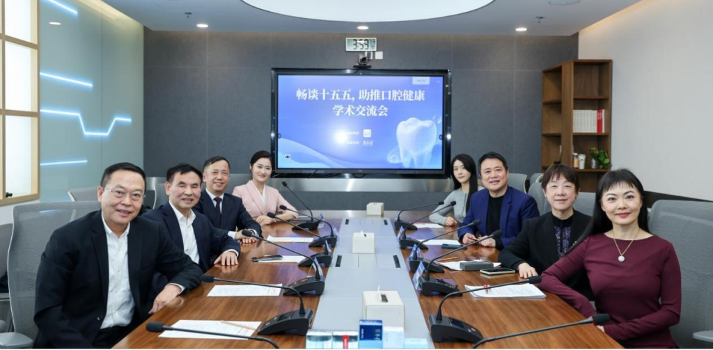 从治牙病到护口腔，专家呼吁保护口腔健康需多方发力